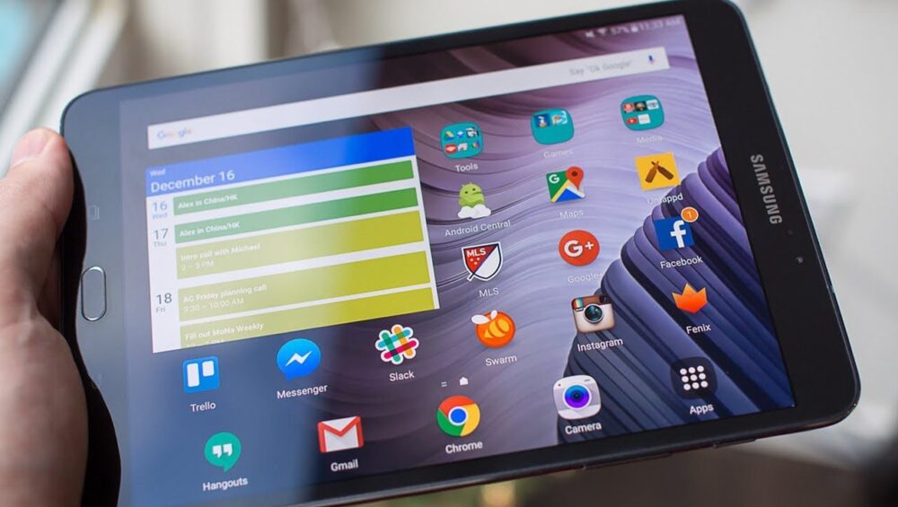 Tablet vieja convertida en control Smart TV universal